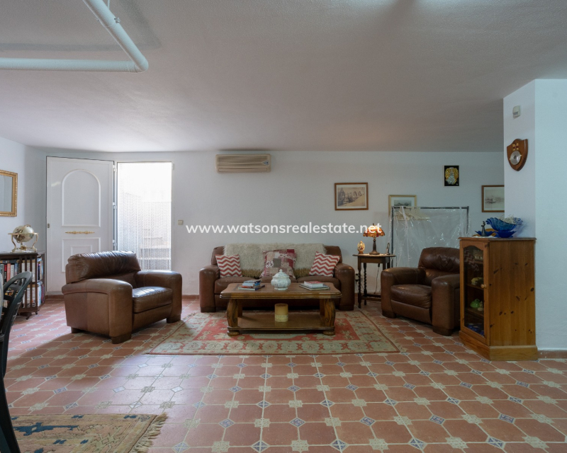 Revente - Maison Individuelle - Urb. La Marina