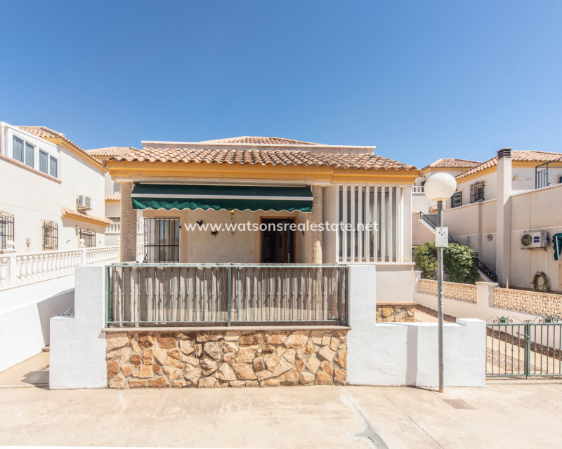 Revente - Maison Individuelle - Urb. La Marina