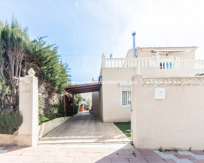Revente - Maison Individuelle - Urb. La Marina