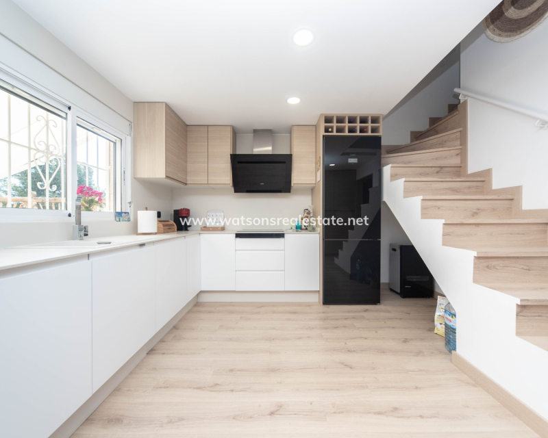 Revente - Maison Individuelle - Urb. La Marina