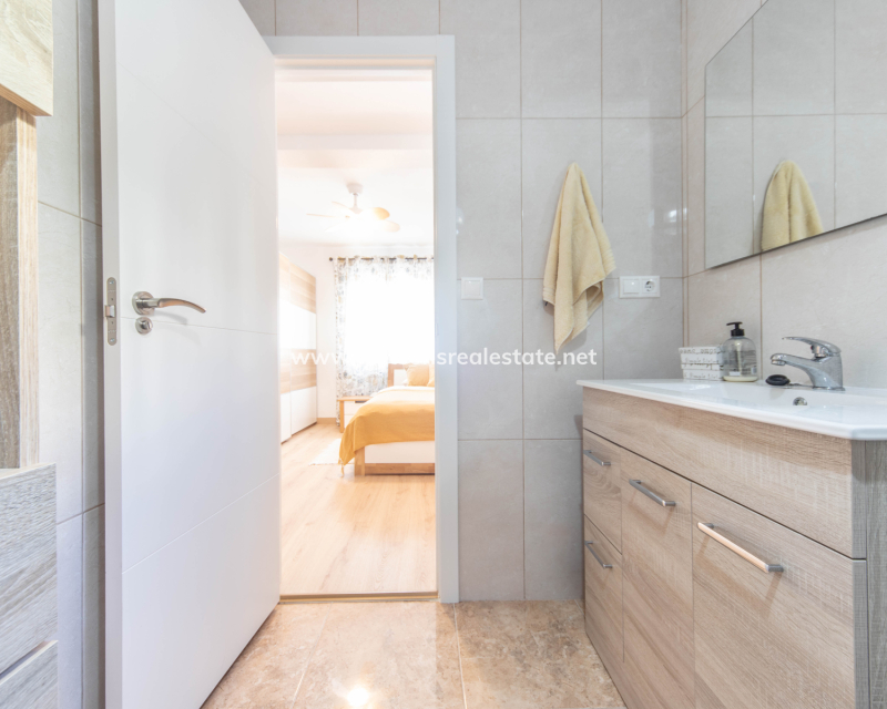 Revente - Maison Individuelle - Urb. La Marina
