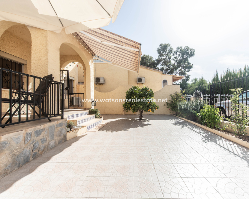 Revente - Maison Individuelle - Urb. La Marina