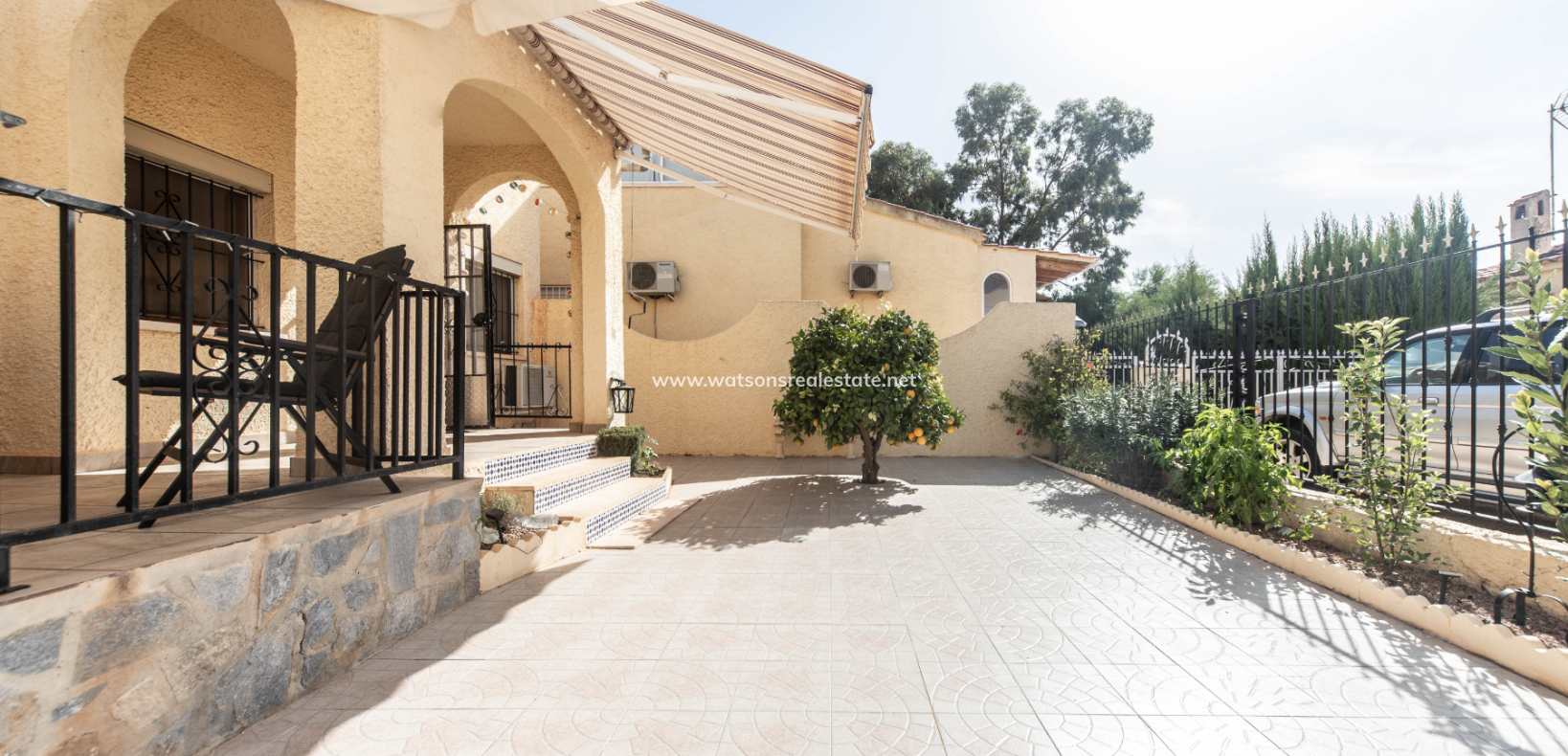 Revente - Maison Individuelle - Urb. La Marina