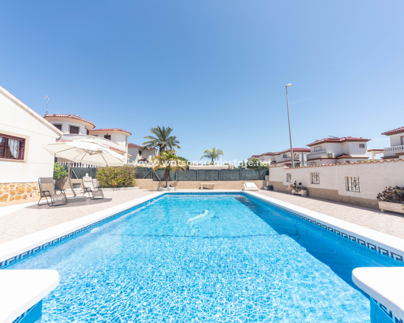Revente - Maison Individuelle - Urb. La Marina