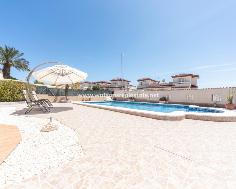 Revente - Maison Individuelle - Urb. La Marina