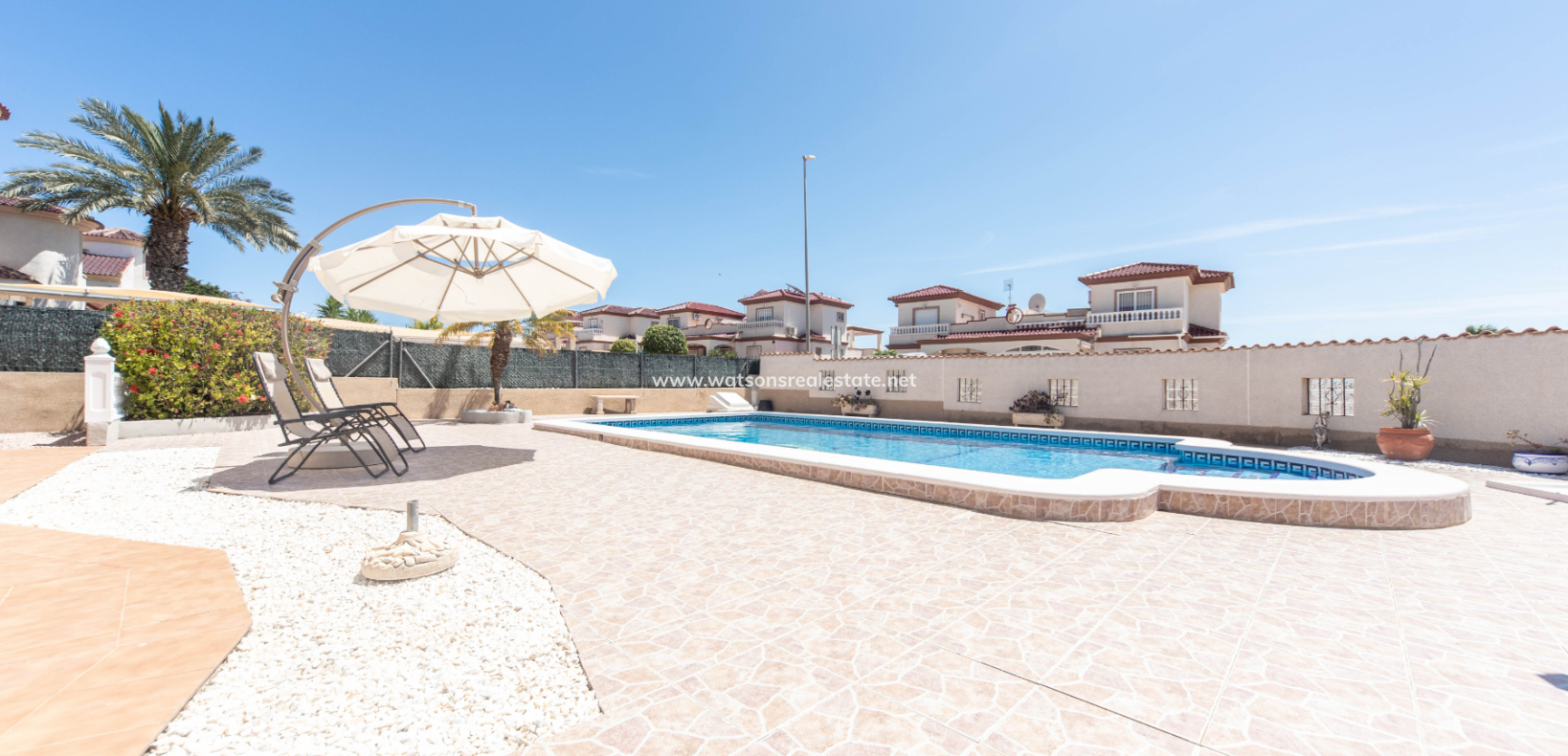 Revente - Maison Individuelle - Urb. La Marina
