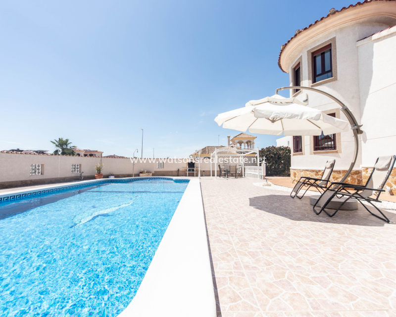 Revente - Maison Individuelle - Urb. La Marina