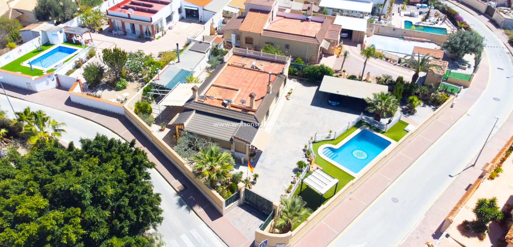 Revente - Maison Individuelle - Urb. La Marina
