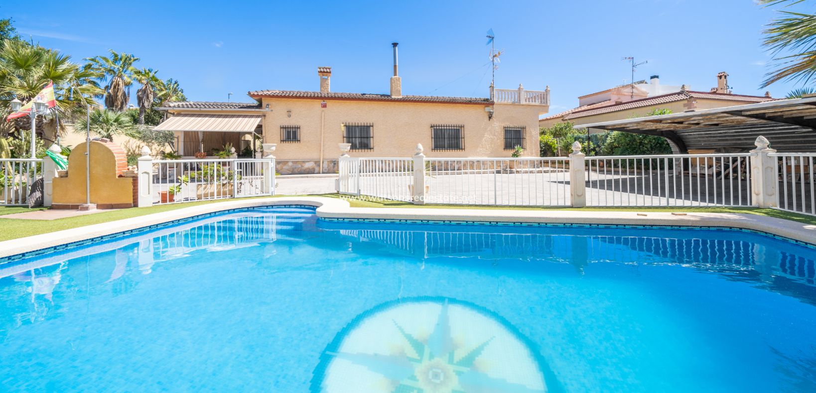 Revente - Maison Individuelle - Urb. La Marina