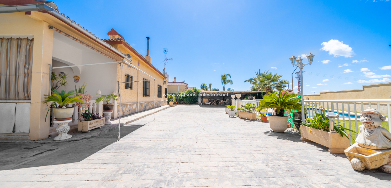 Revente - Maison Individuelle - Urb. La Marina