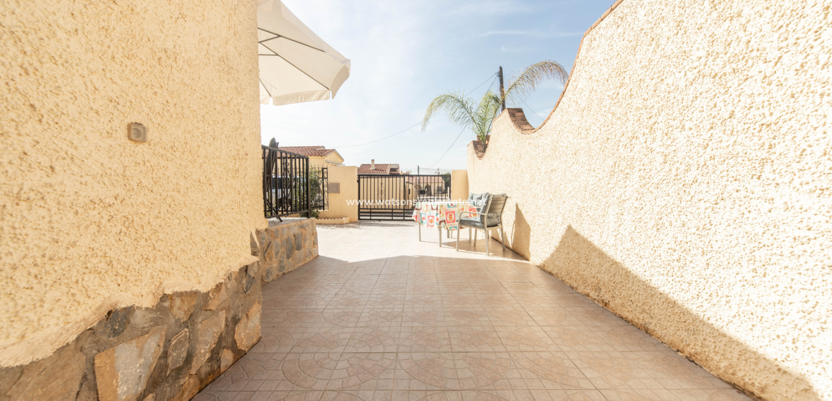 Revente - Maison Individuelle - Urb. La Marina
