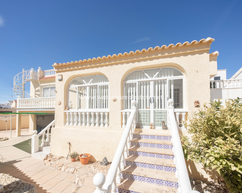Revente - Maison Individuelle - Urb. La Marina