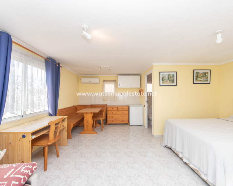 Revente - Maison Individuelle - Urb. La Marina