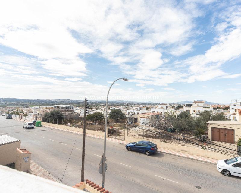 Revente - Maison Individuelle - Urb. La Marina