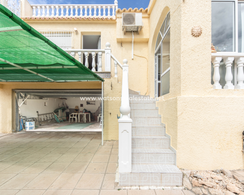 Revente - Maison Individuelle - Urb. La Marina