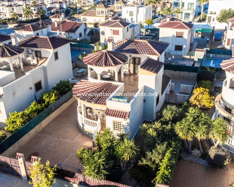 Revente - Maison Individuelle - Urb. La Marina