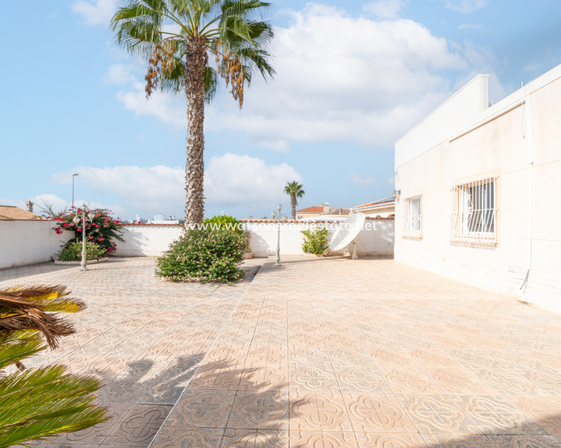 Revente - Maison Individuelle - Urb. La Marina