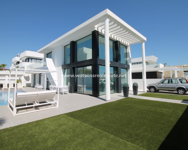 Revente - Maison Individuelle - Urb. La Marina