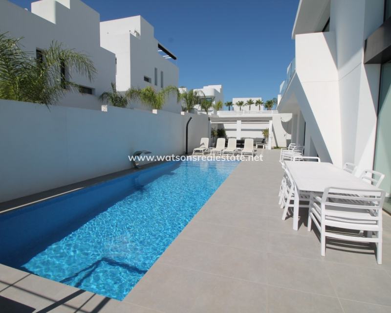 Revente - Maison Individuelle - Urb. La Marina