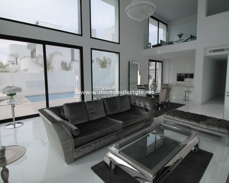 Revente - Maison Individuelle - Urb. La Marina