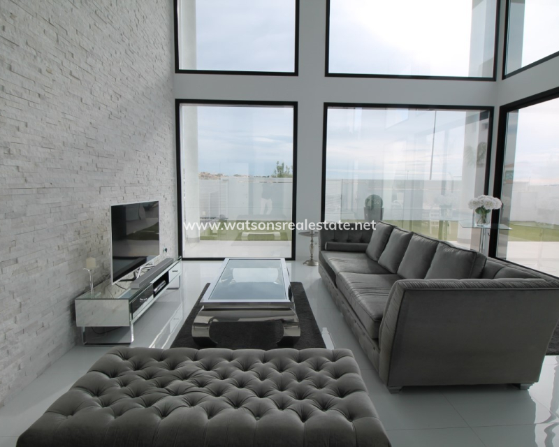 Revente - Maison Individuelle - Urb. La Marina