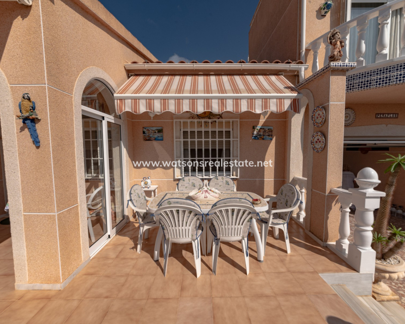 Revente - Maison Individuelle - Urb. La Marina