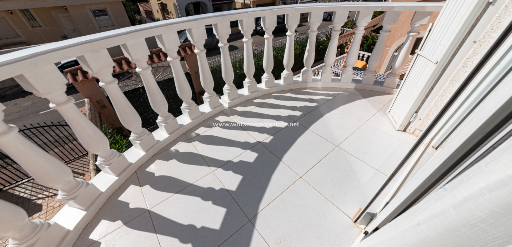Revente - Maison Individuelle - Urb. La Marina