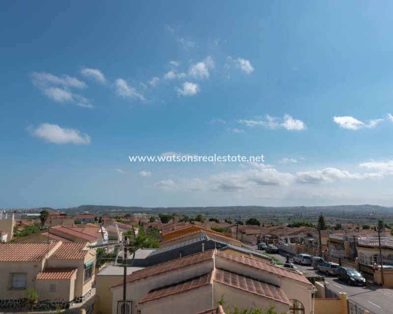 Revente - Maison Individuelle - Urb. La Marina
