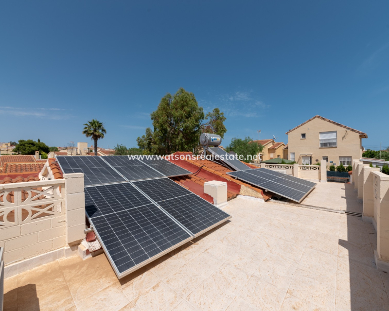 Revente - Maison Individuelle - Urb. La Marina