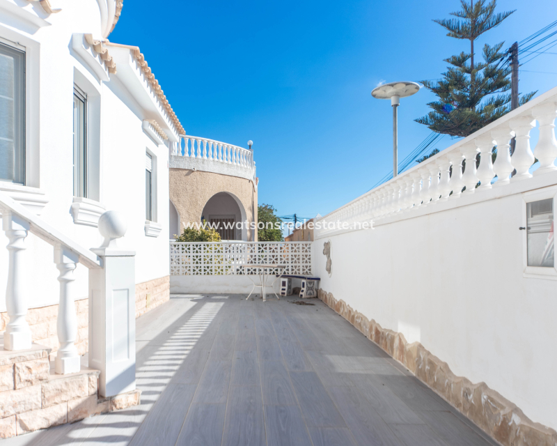 Revente - Maison Individuelle - Urb. La Marina