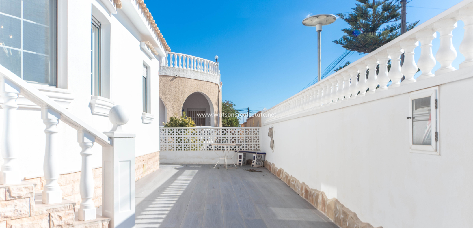 Revente - Maison Individuelle - Urb. La Marina
