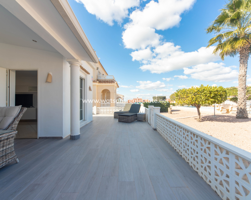 Revente - Maison Individuelle - Urb. La Marina