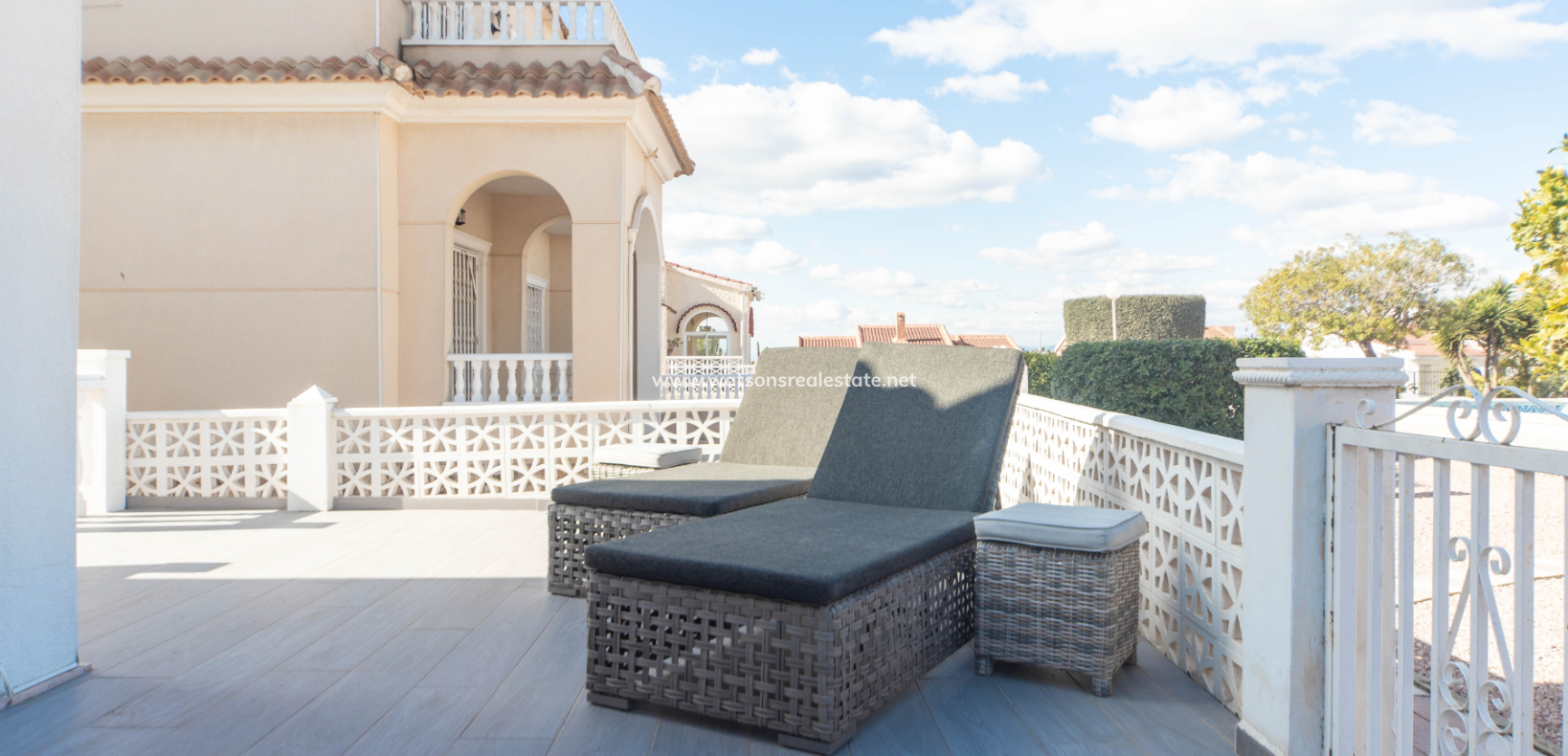 Revente - Maison Individuelle - Urb. La Marina