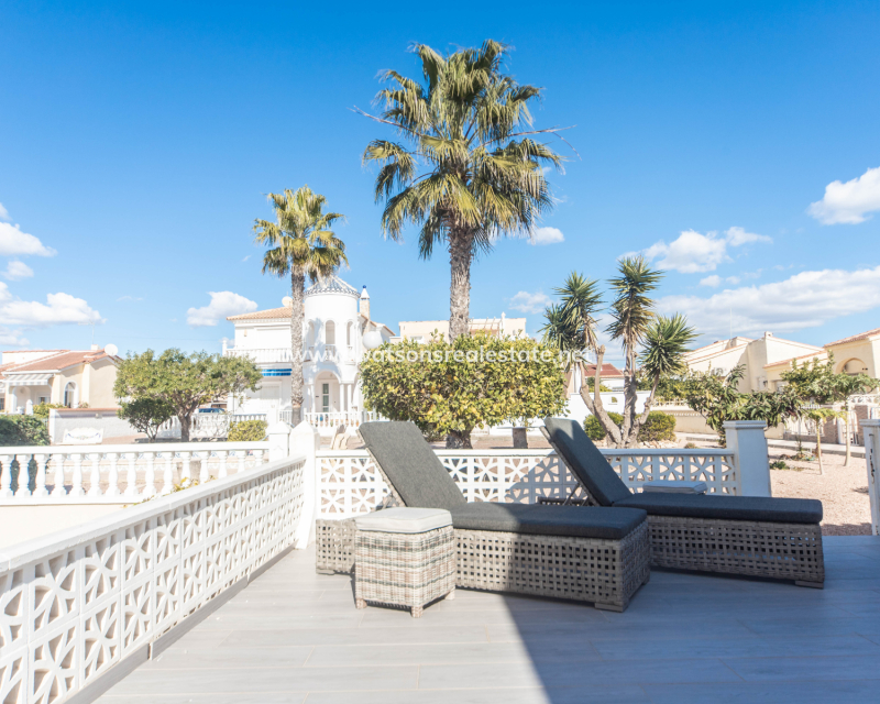 Revente - Maison Individuelle - Urb. La Marina