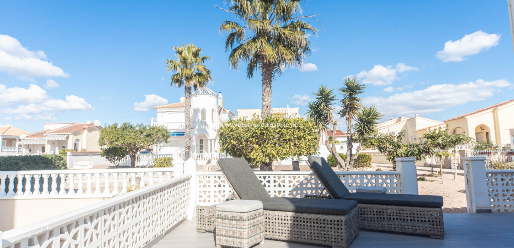 Revente - Maison Individuelle - Urb. La Marina