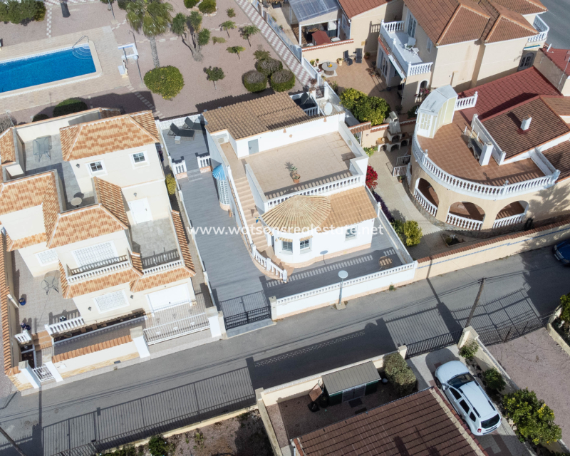 Revente - Maison Individuelle - Urb. La Marina