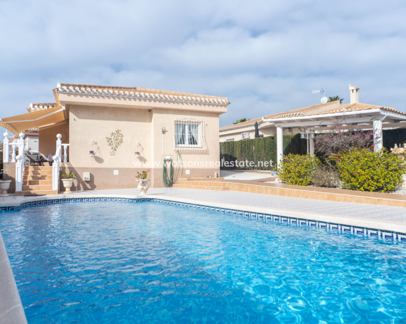 Revente - Maison Individuelle - Urb. La Marina
