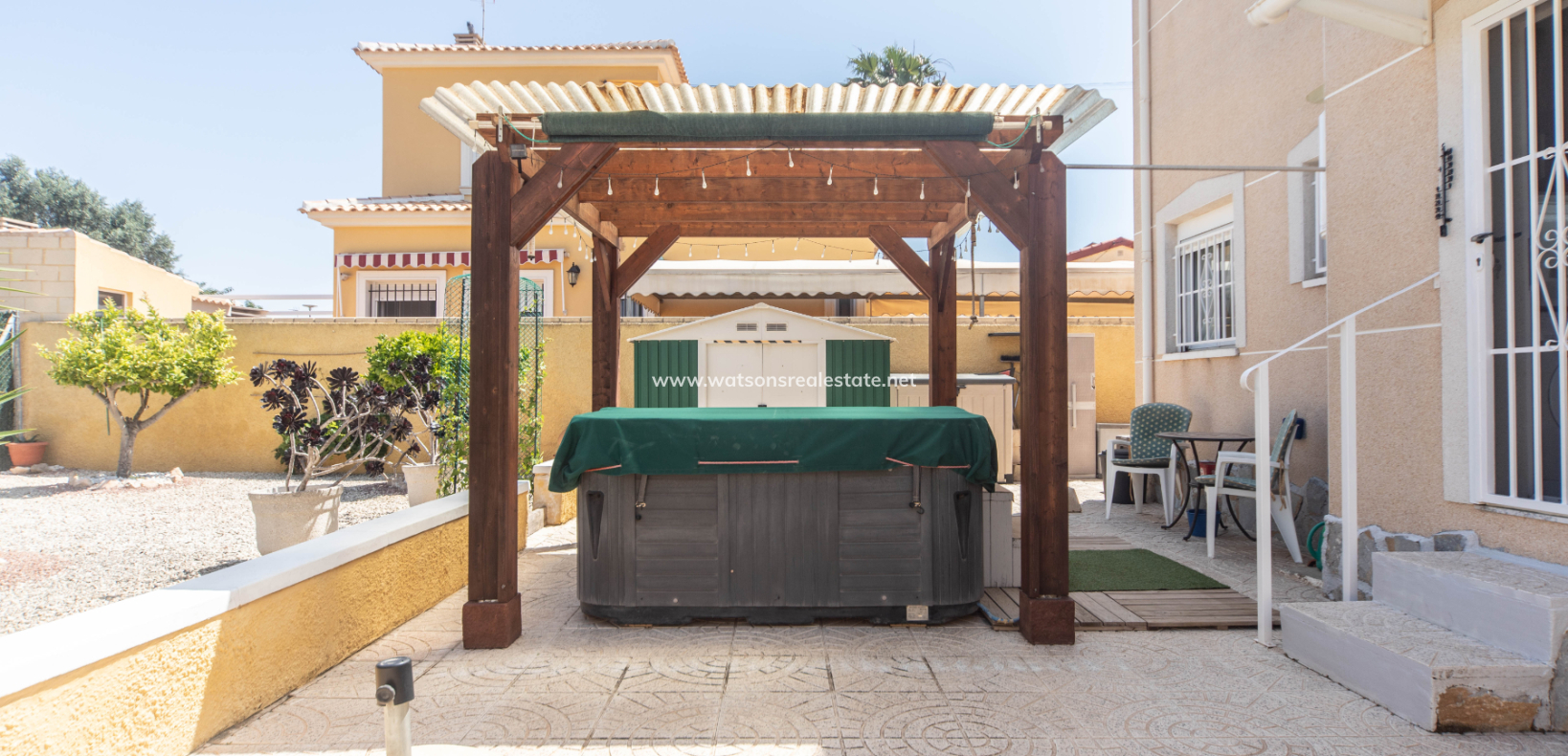 Revente - Maison Individuelle - Urb. La Marina