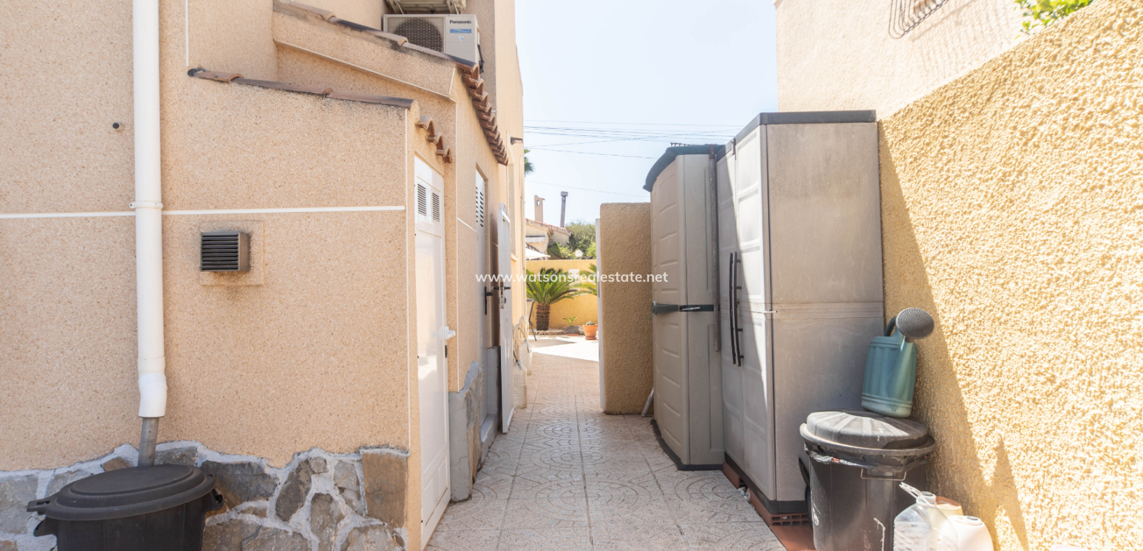 Revente - Maison Individuelle - Urb. La Marina
