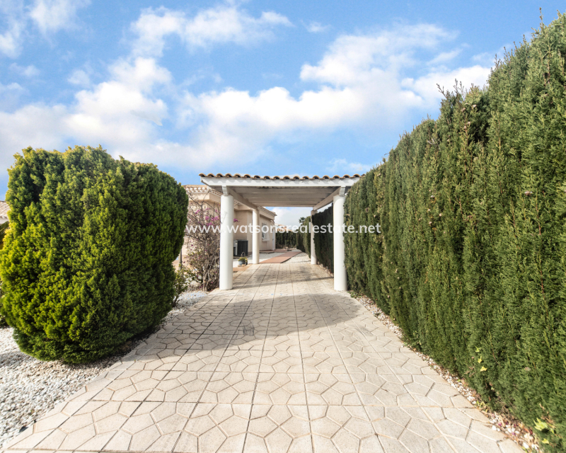 Revente - Maison Individuelle - Urb. La Marina