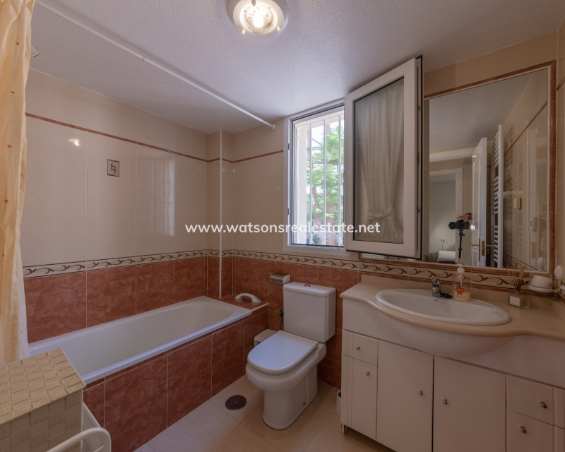 Revente - Maison Individuelle - Urb. La Marina
