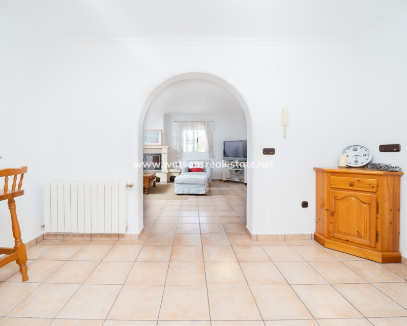 Revente - Maison Individuelle - Urb. La Marina