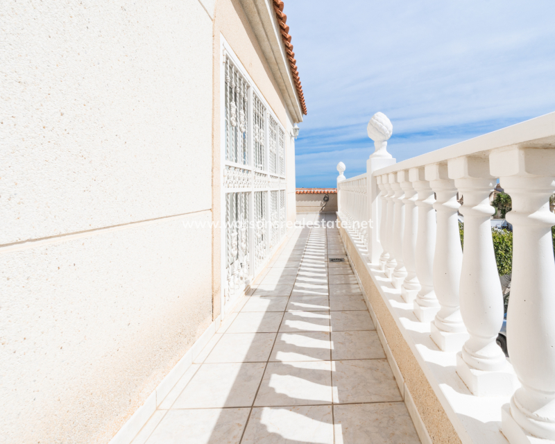 Revente - Maison Individuelle - Urb. La Marina