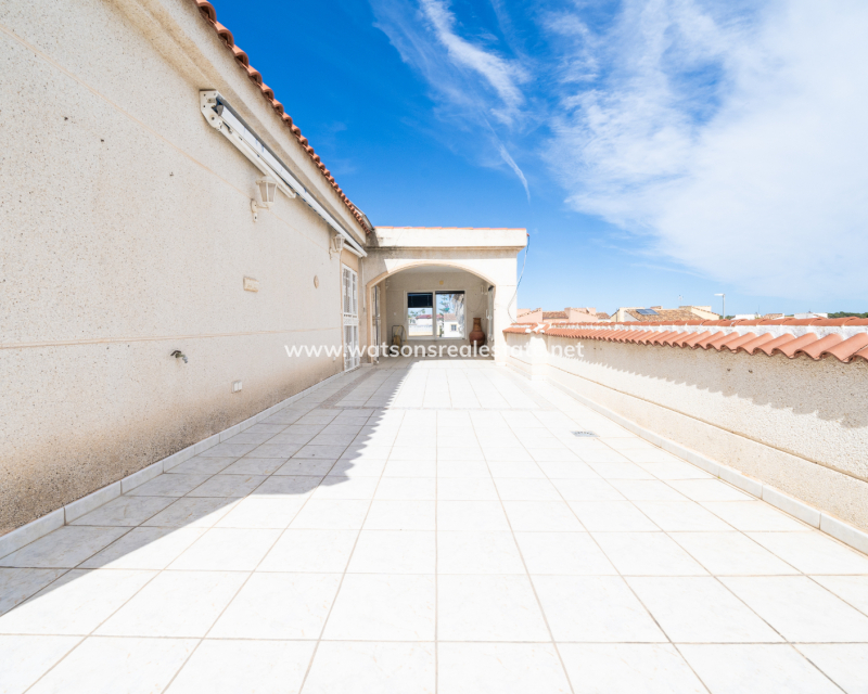 Revente - Maison Individuelle - Urb. La Marina