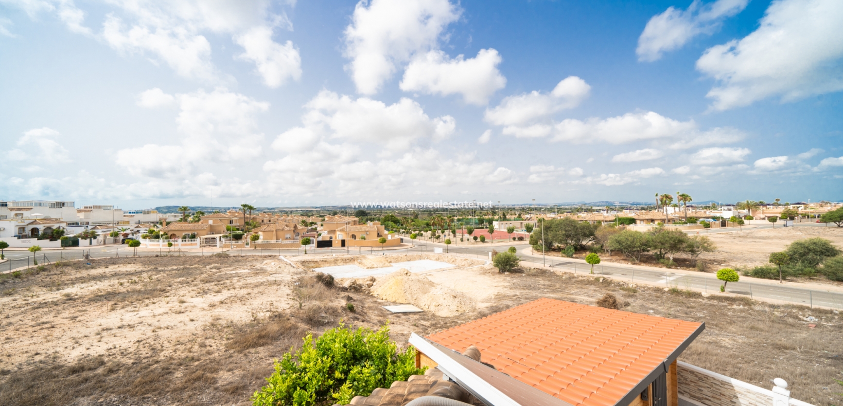 Revente - Maison Individuelle - Urb. La Marina