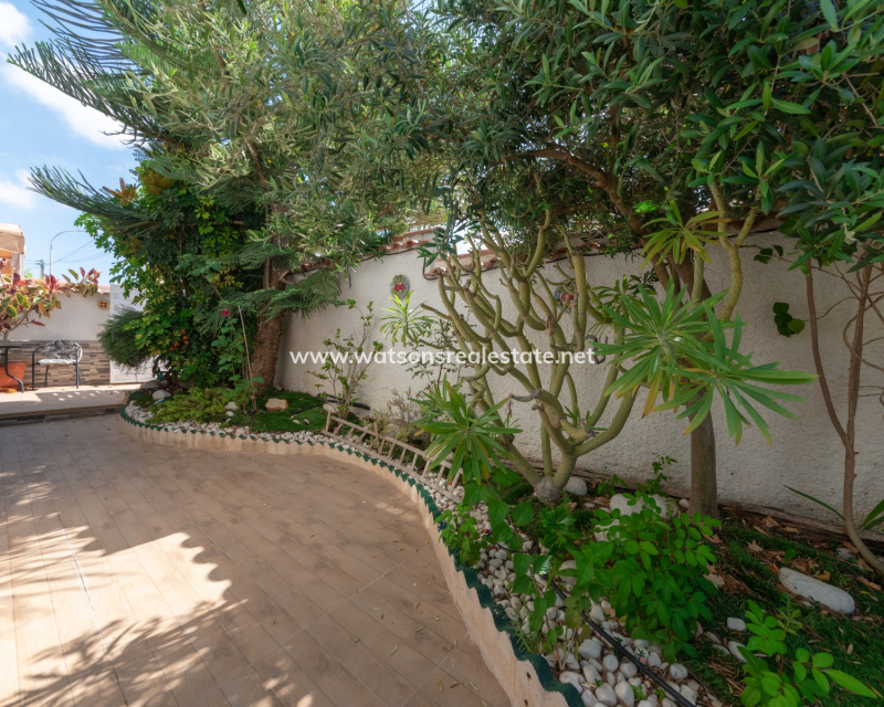 Revente - Maison Individuelle - Urb. La Marina