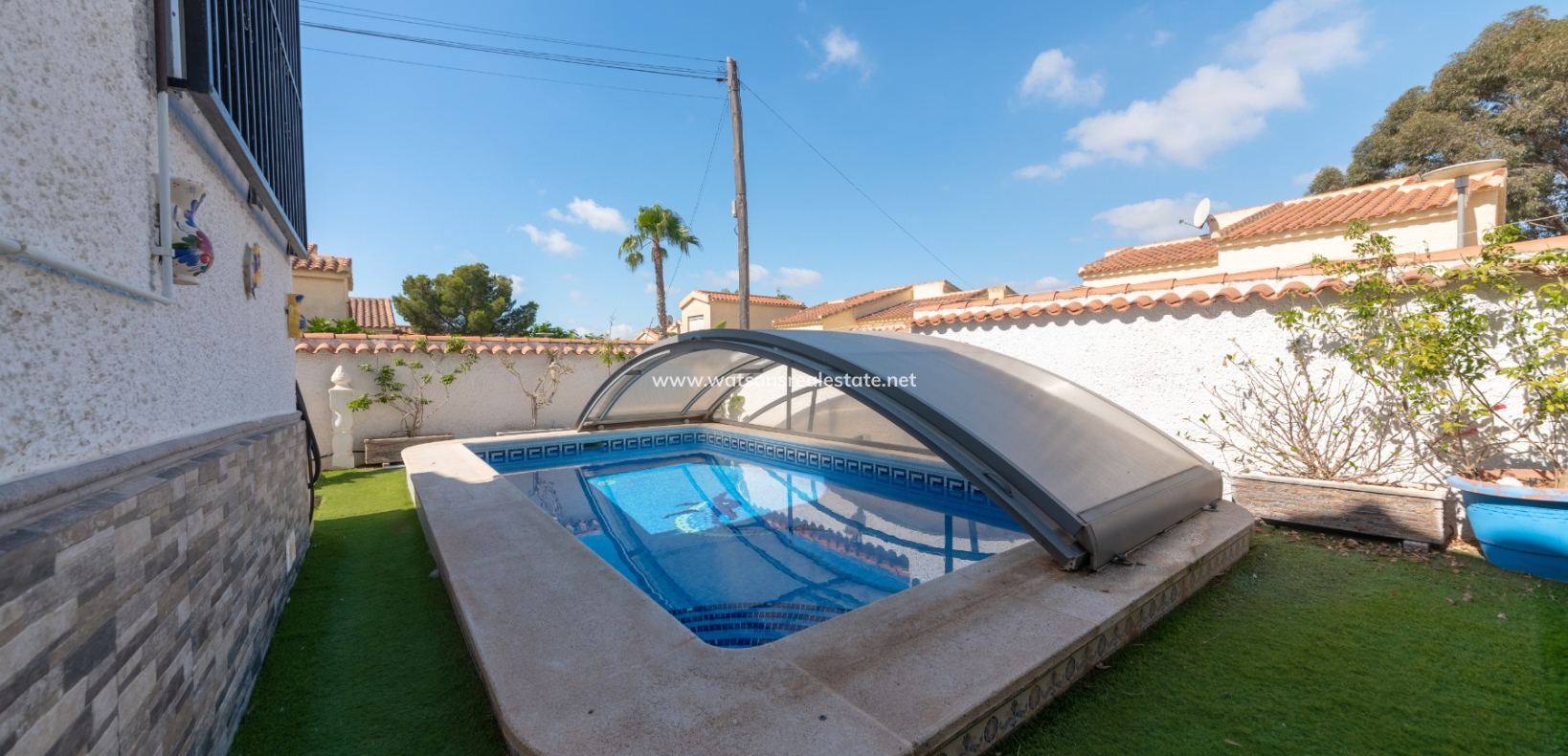Revente - Maison Individuelle - Urb. La Marina