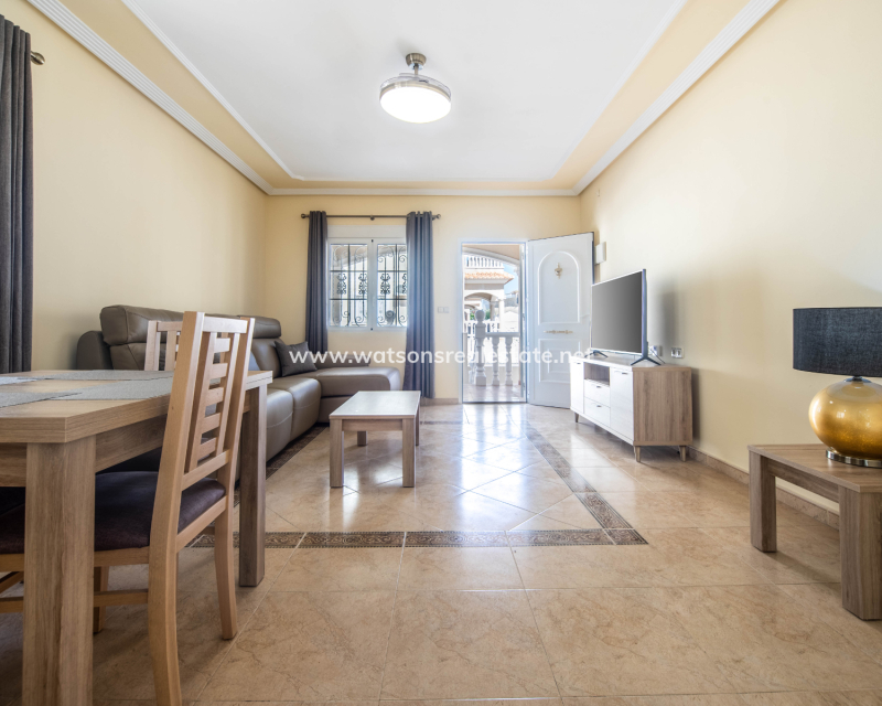 Revente - Maison Individuelle - Urb. La Marina