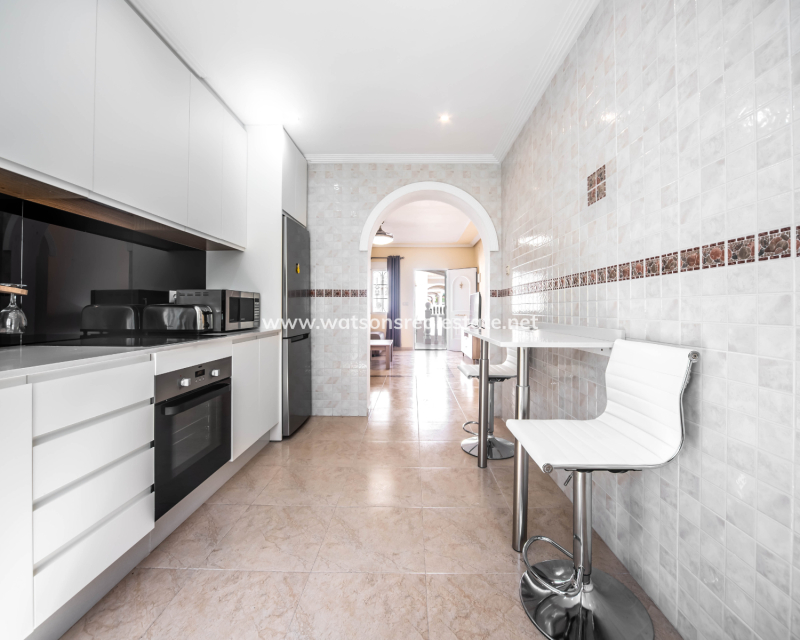 Revente - Maison Individuelle - Urb. La Marina