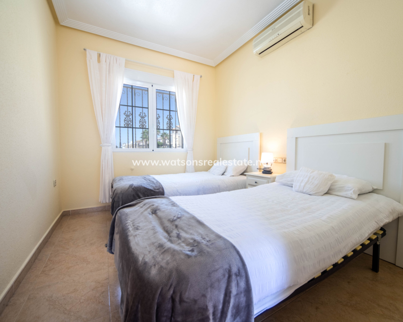 Revente - Maison Individuelle - Urb. La Marina